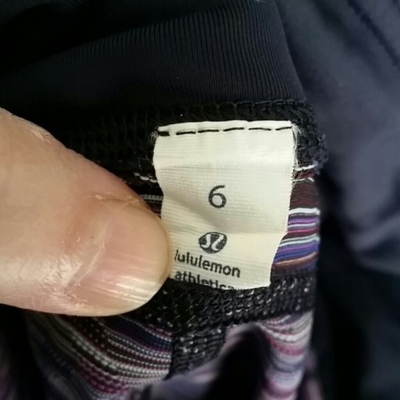 LULULEMON Vent It Out Crop Leggings EUC sz 6 - Picture 9 of 13